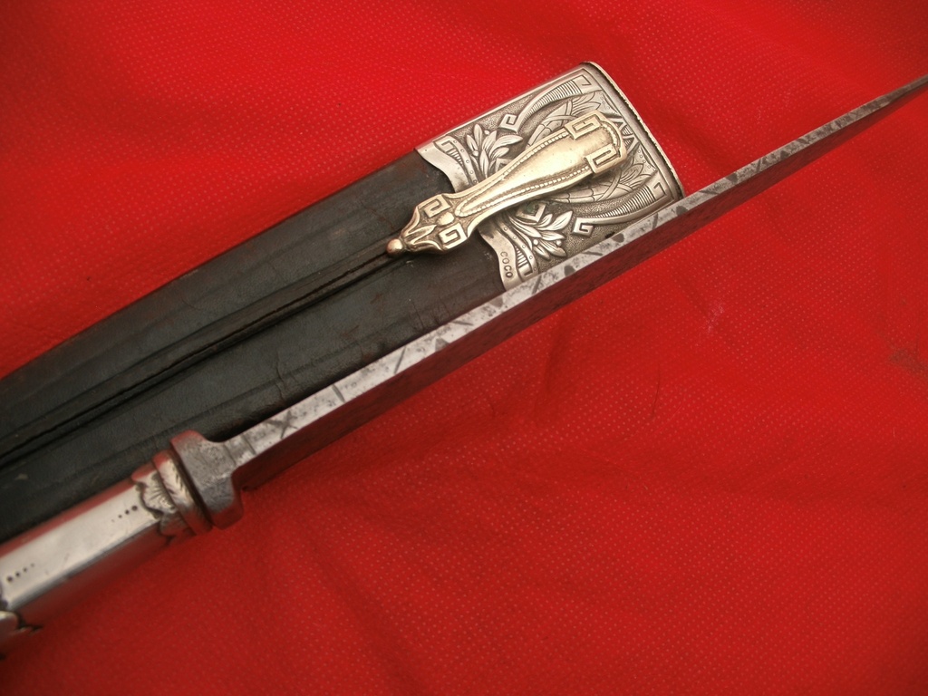 ) Boker