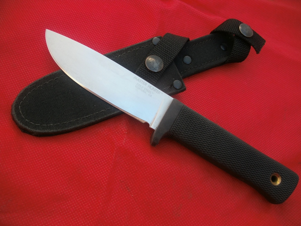 ) Cold Steel Master Hunter